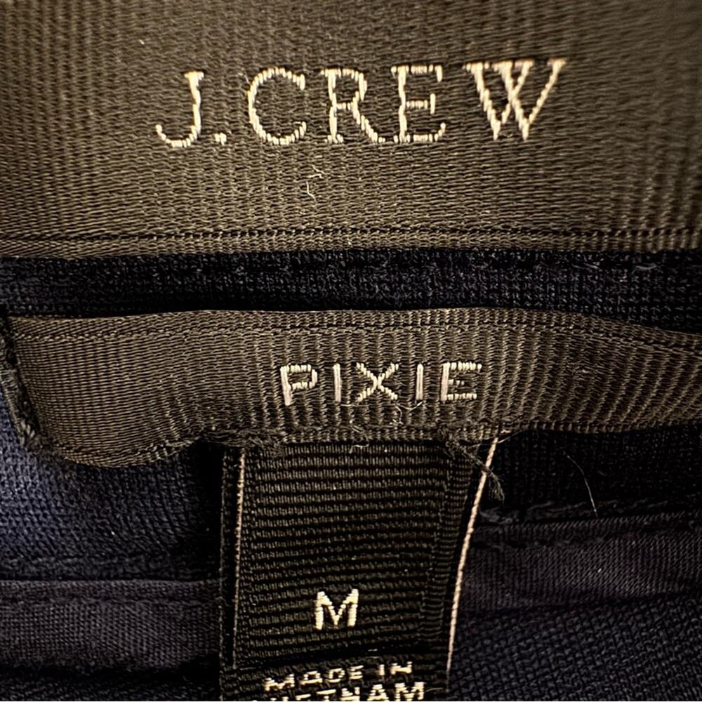 J.Crew Women's Navy Pixie Pants - Size M
b91 - Picture 2 of 4